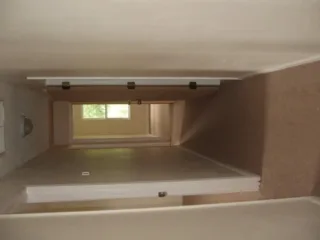 Tips to Decorate a Narrow or Small Hallway