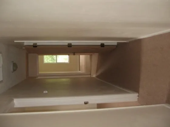 Tips to Decorate a Narrow or Small Hallway