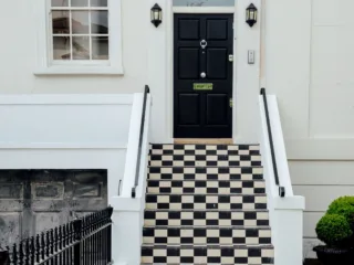 6 Ways to Make Your Front Door More Secure