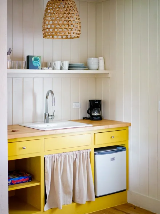 featured image - Perfect Color for Your Small Kitchen