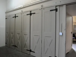 featured image - Painting the Sides of Your Interior Door: Tips for a Two-Tone Design